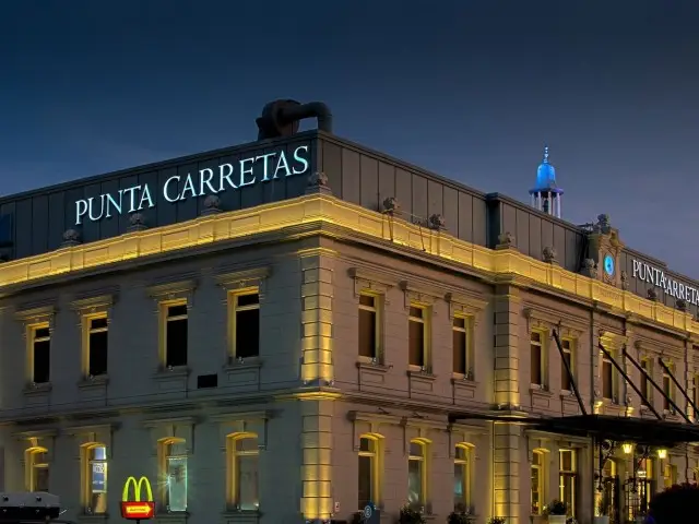 AMPLIACIÓN PUNTA CARRETAS SHOPPING